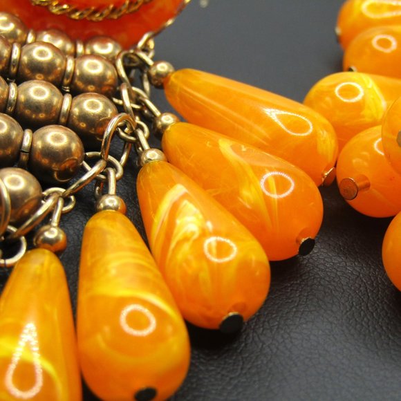 Vintage Lucite Dangle Earrings Yellow Cha Cha Statement Amazing Clip On - Picture 3 of 5